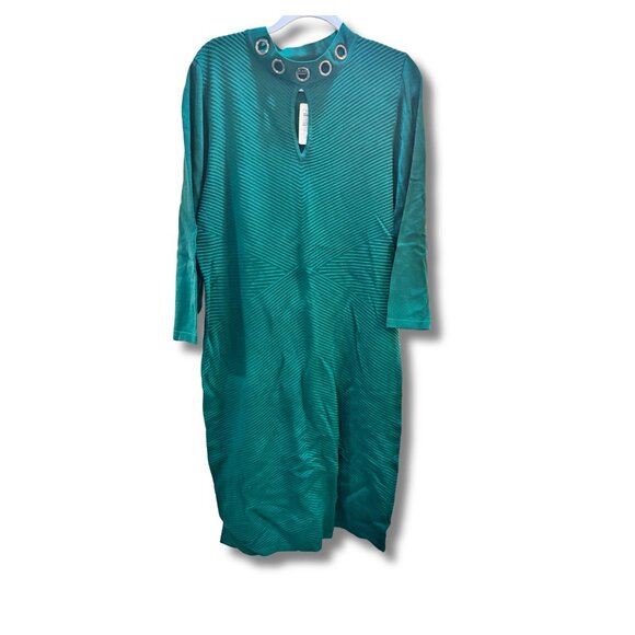 NWT  Green Torrid At The Knee Sweater Gromet Dress Size 3x - Picture 3 of 9